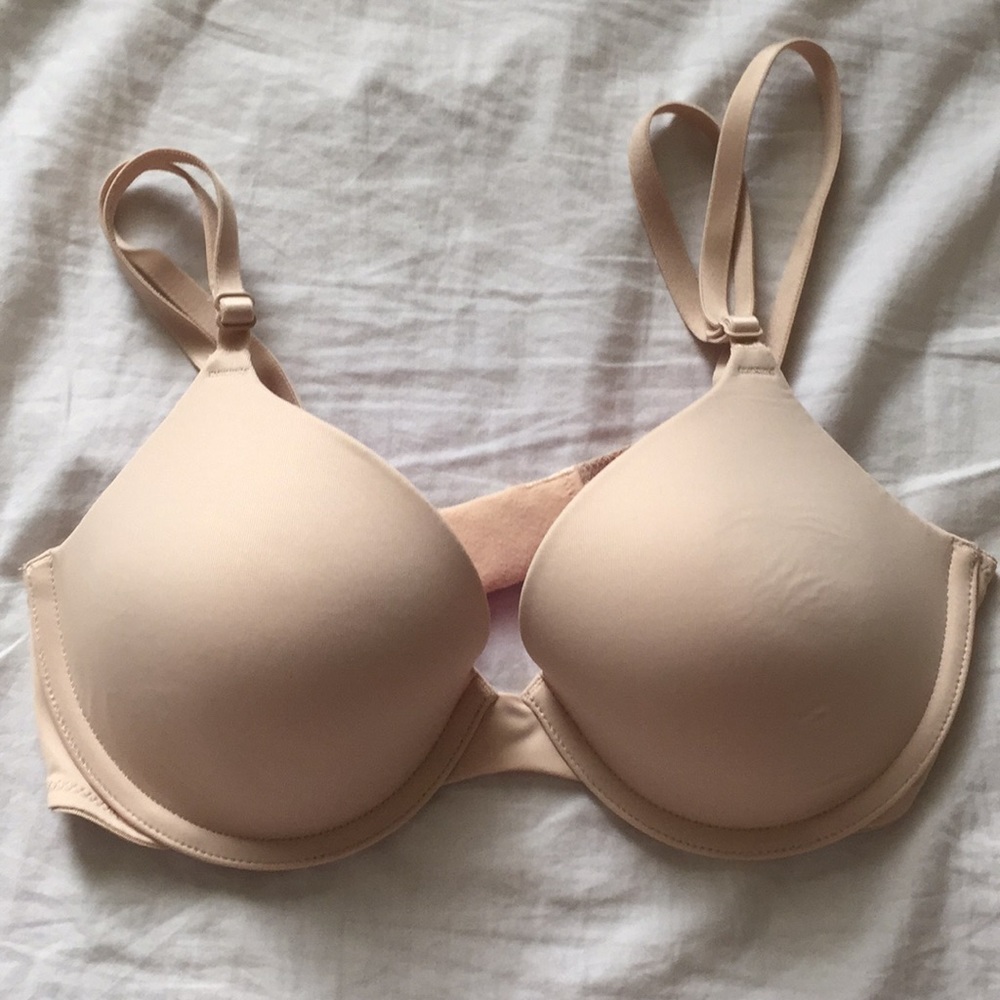 VS wear Everywhere t-shirt bra